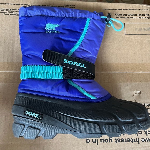 Sorel Flurry boots snow / winter youth size 5 - Picture 5 of 16